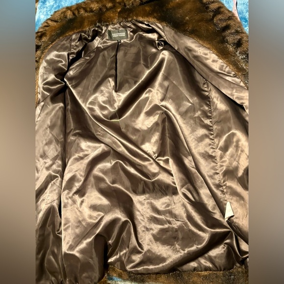*Vintage* Donnybrook Brand FauxFur Long Hooded Coat Color Dark Brown Size Medium - Picture 7 of 14